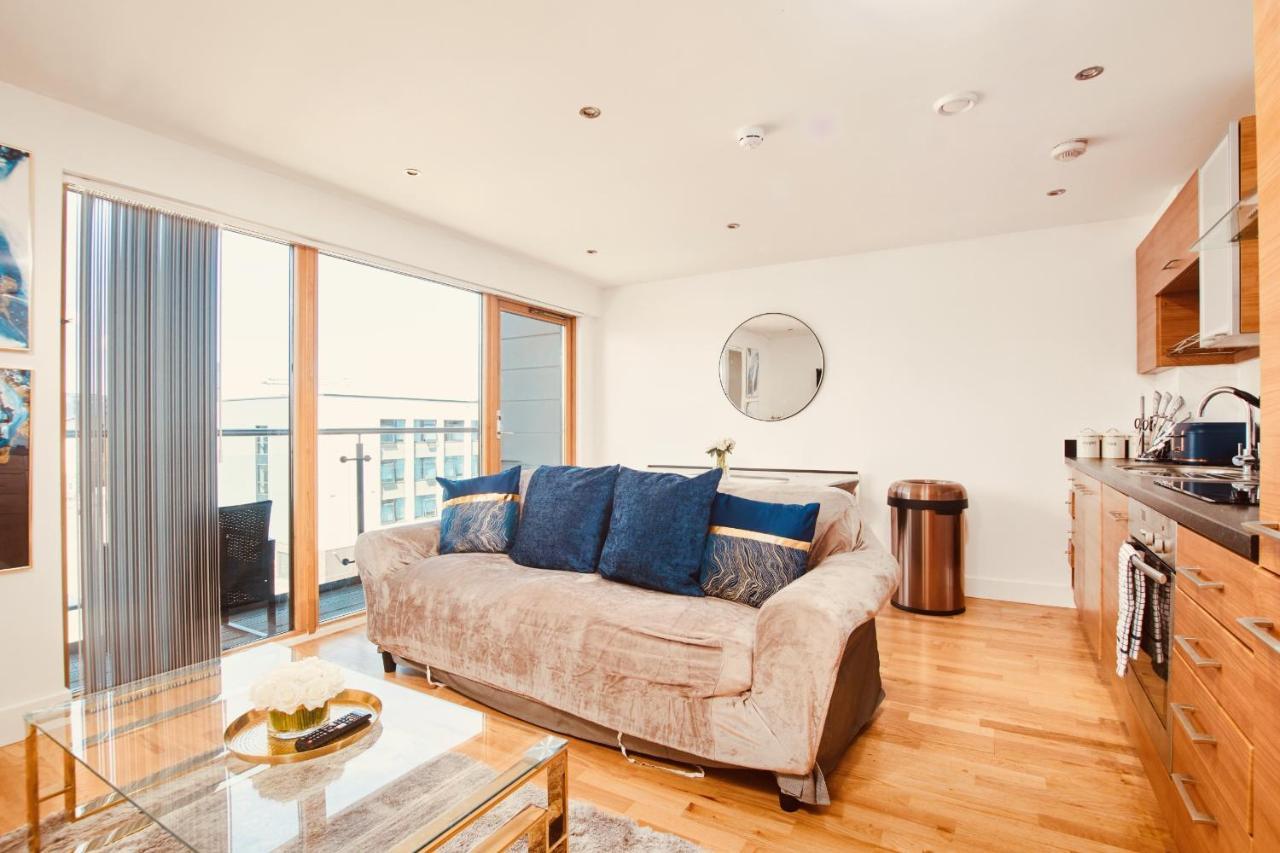 King Deluxe City Apt Large Space& Free Parking! No Balcony Leeds  Zewnętrze zdjęcie